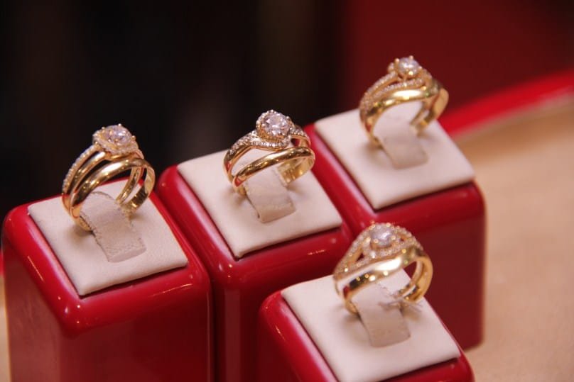 gold wedding rings from agyaba jewelry. weddors