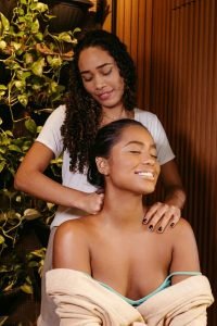 massaging/spa at bridal showers 